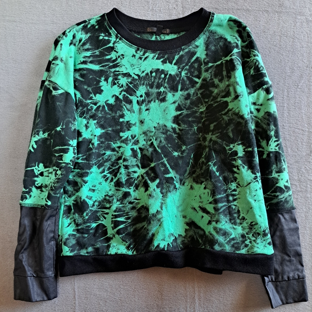 Lucca Couture teal and black tie dye pullover